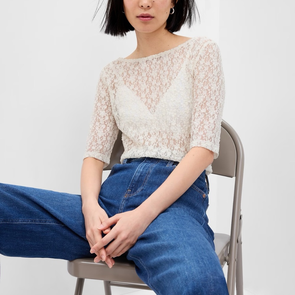GAP Cream and White Boxy Short Sleeve Blouse